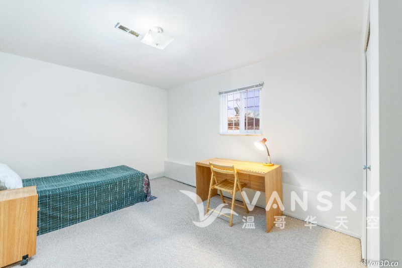 250720192905_room 2.jpg